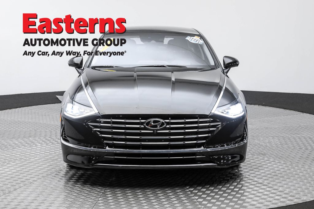 2020 Hyundai Sonata Hybrid Limited photo 2