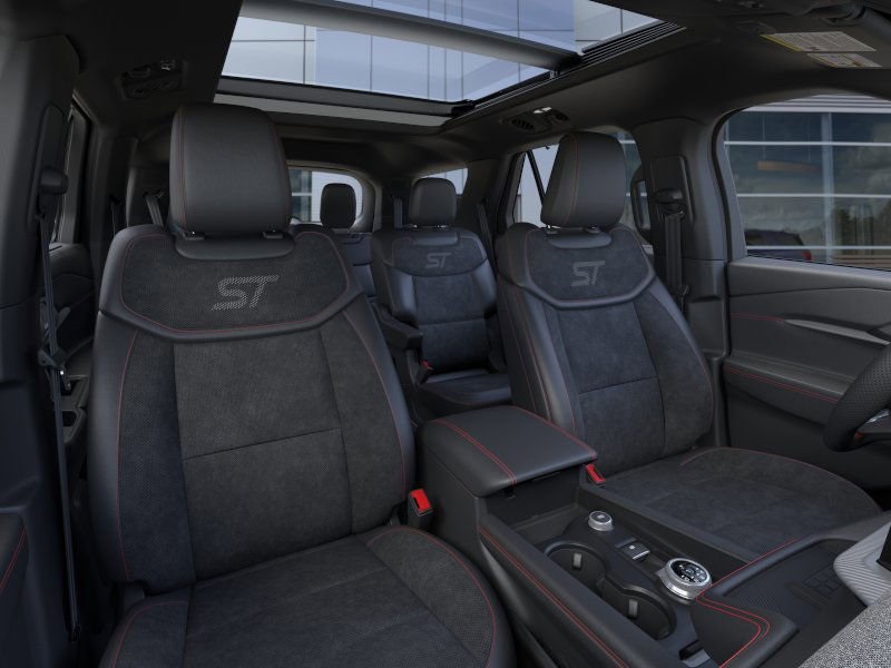 2025 Ford Explorer ST photo 7