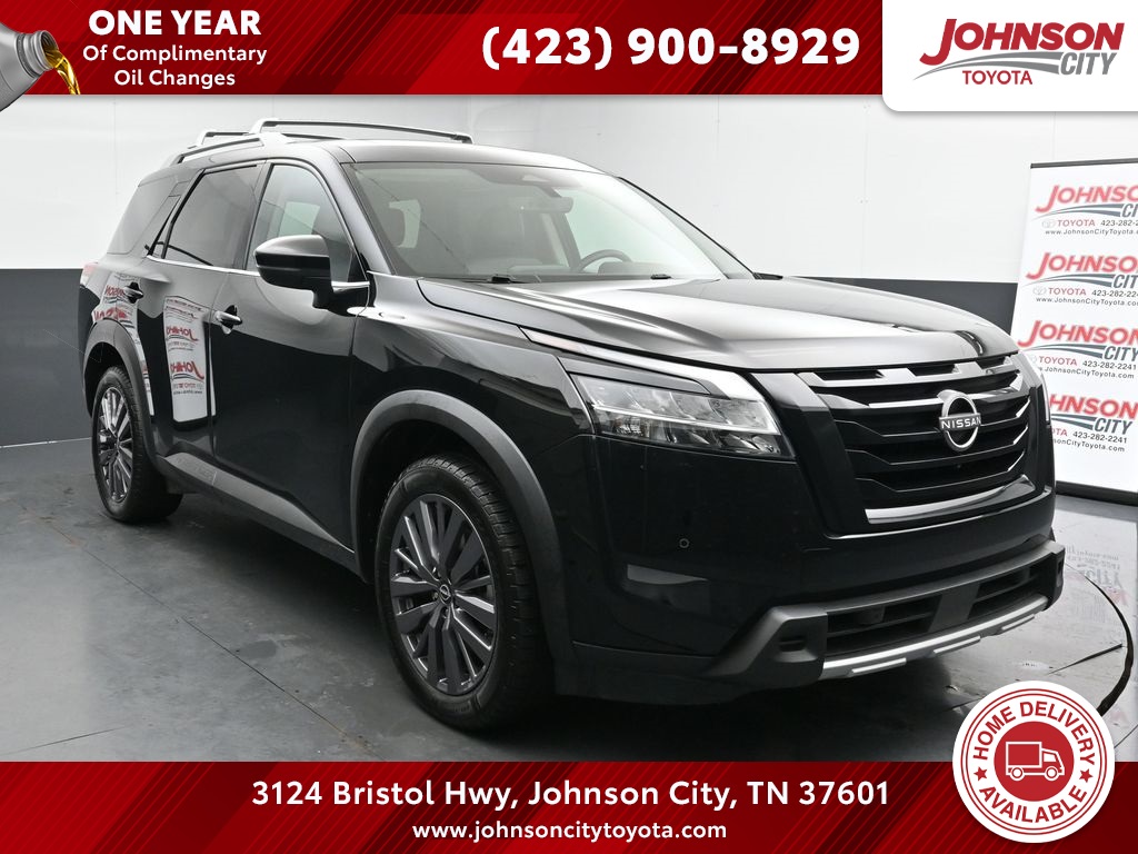 2023 Nissan Pathfinder SL's photo