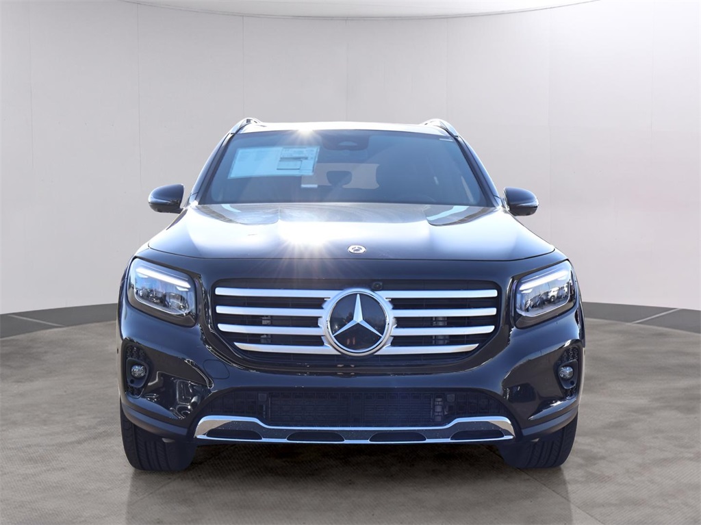2025 Mercedes Benz GLB 250 4MATIC photo 2