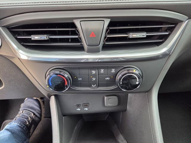 2026 Buick Encore GX Preferred photo 14