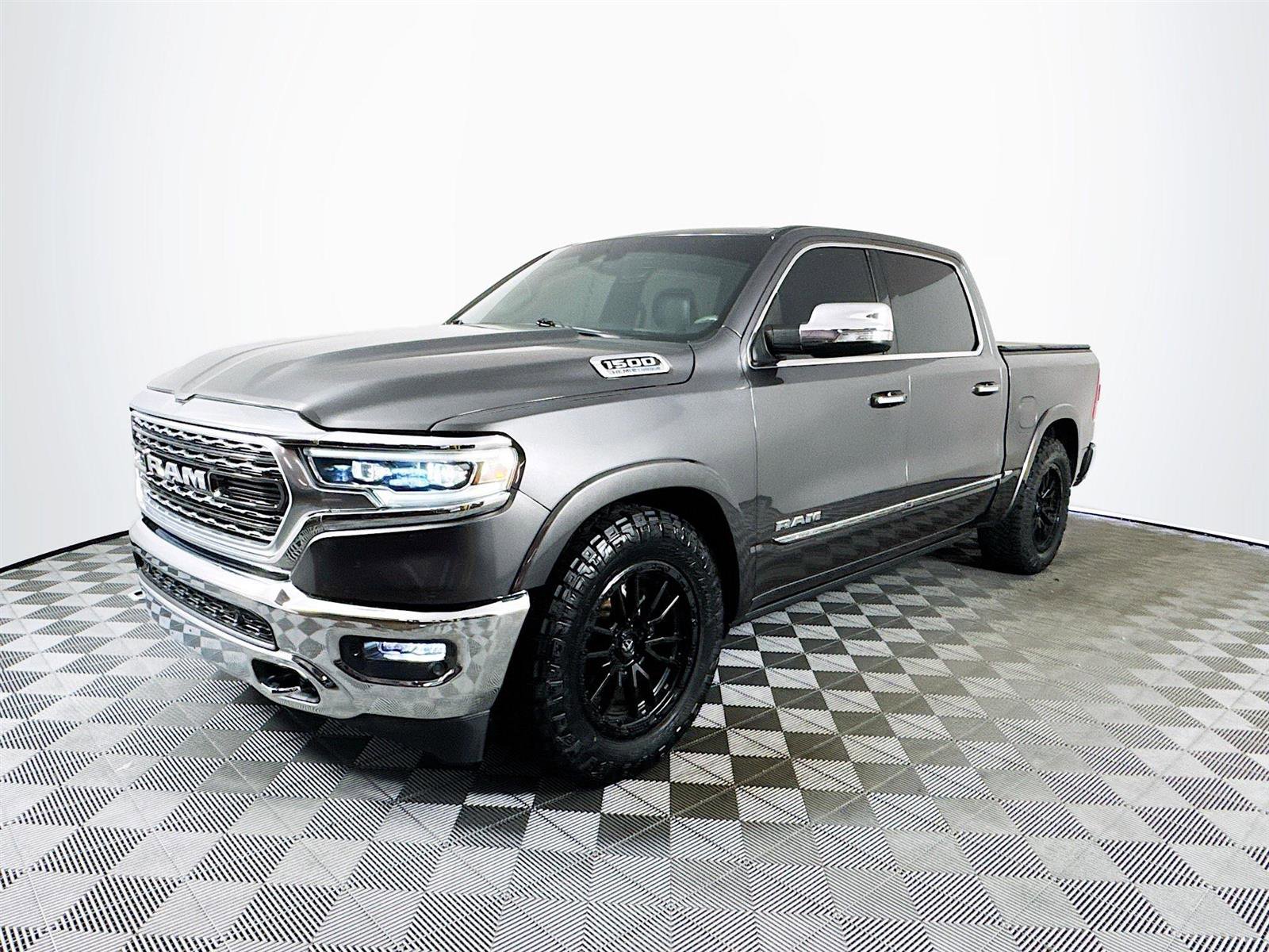 2021 Ram 1500 Limited photo 3