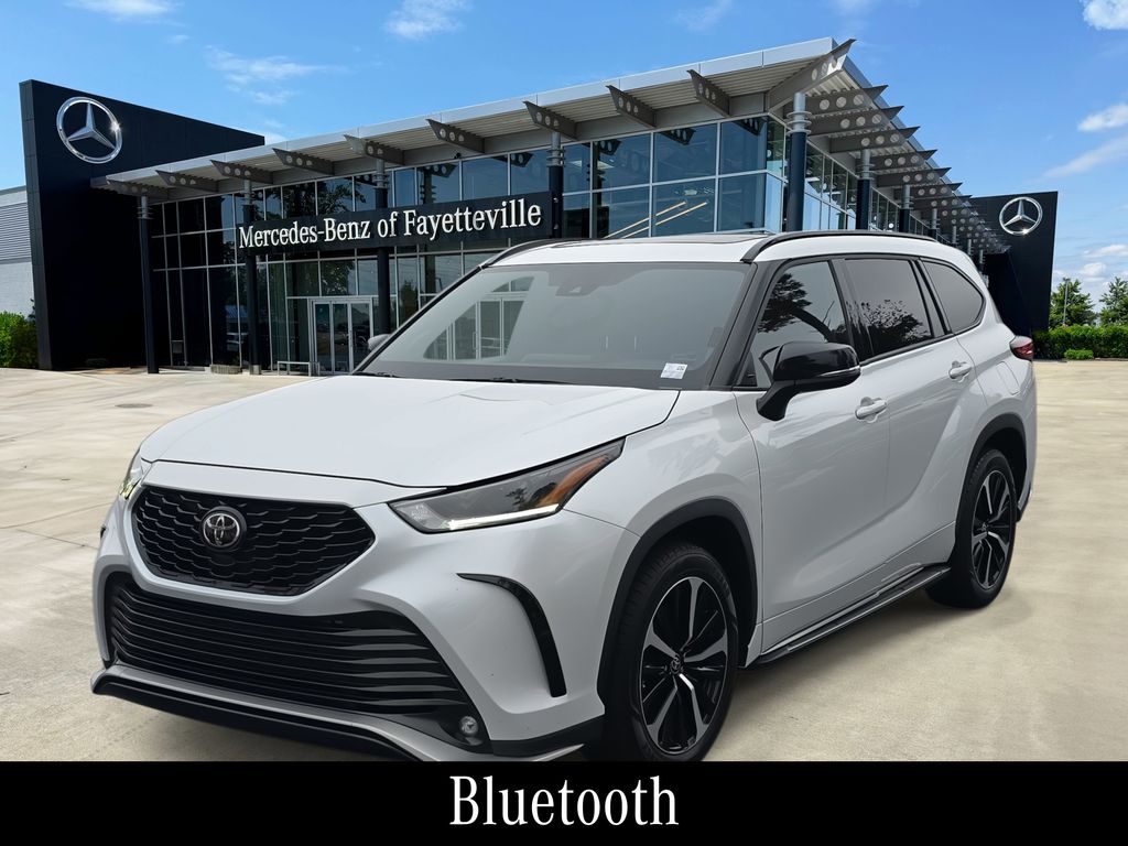 2022 Toyota Highlander XSE