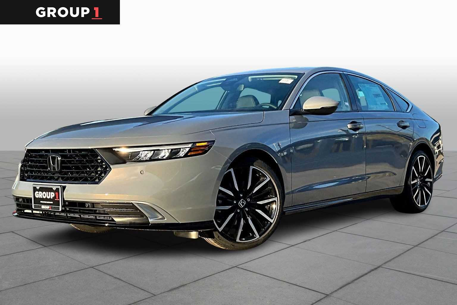 2025 Honda Accord Hybrid Touring's photo