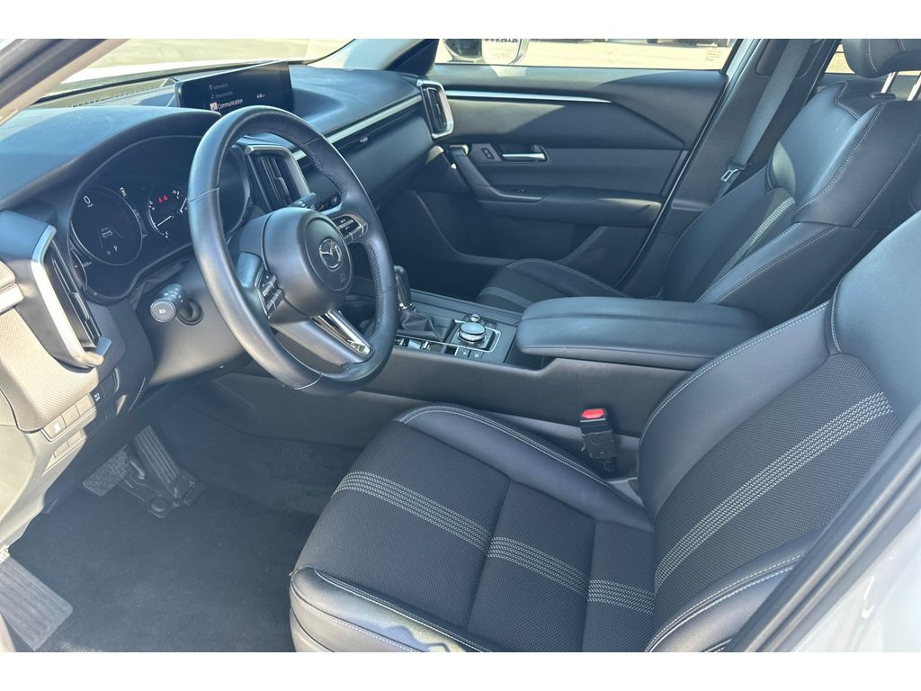 2023 Mazda CX-50 2.5 Select photo 10