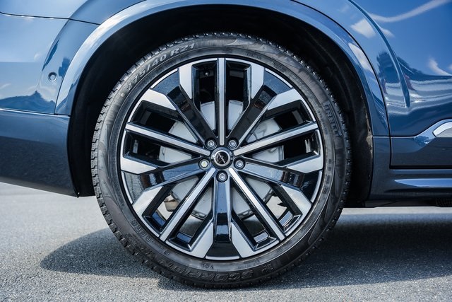 2026 Volvo XC90 photo 18