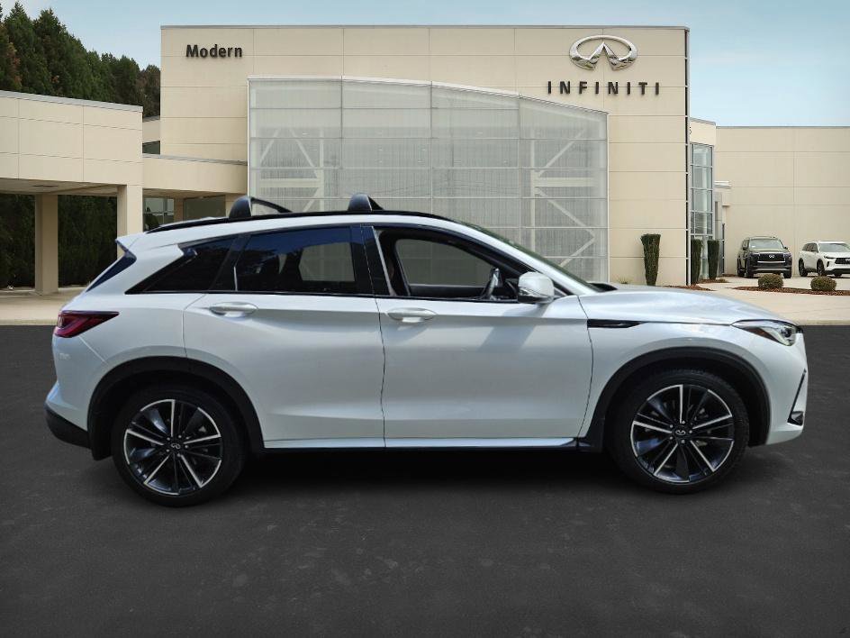 2025 Infiniti QX50 SPORT photo 3