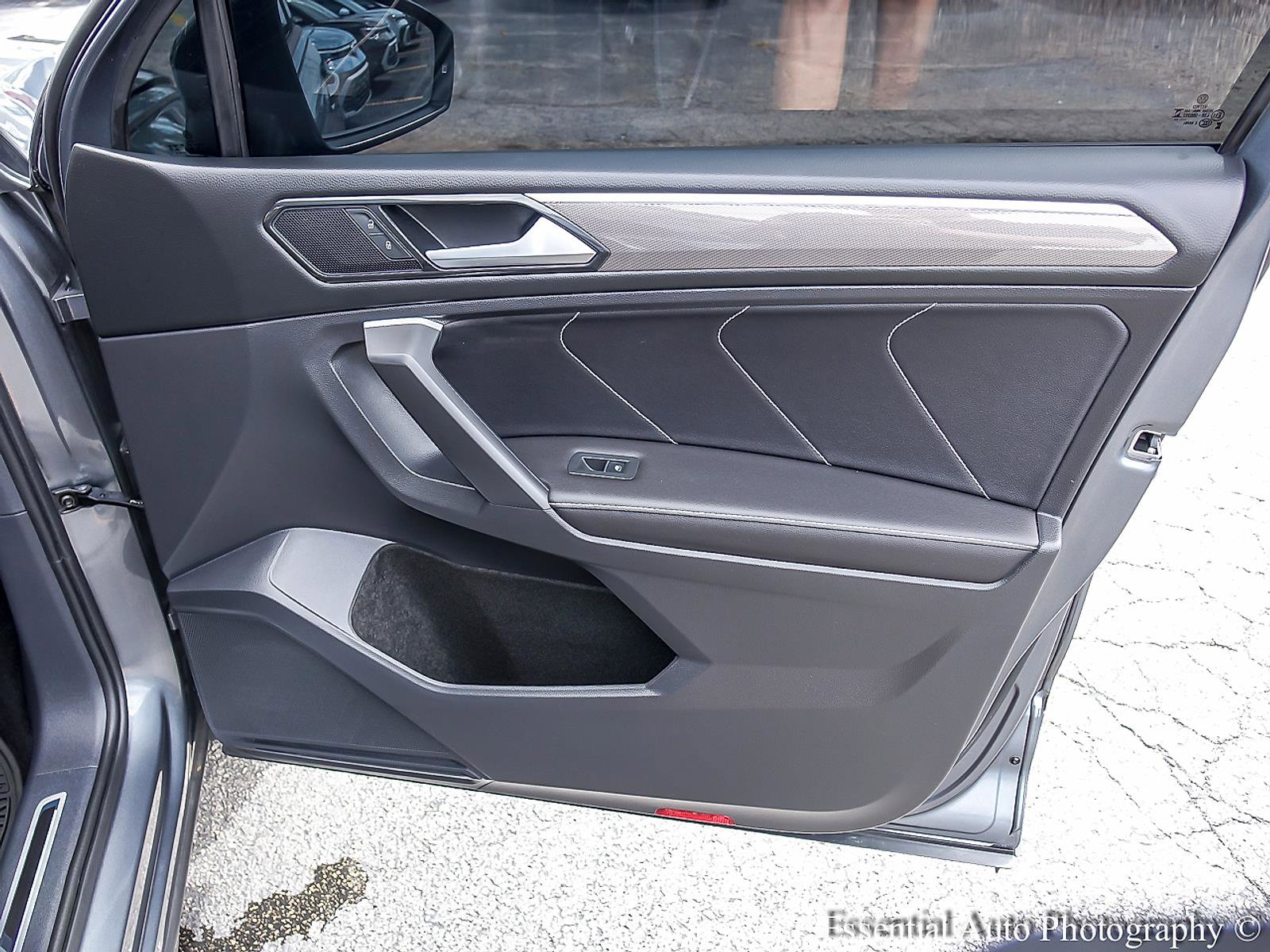 2024 VOLKSWAGEN TIGUAN - Image 25