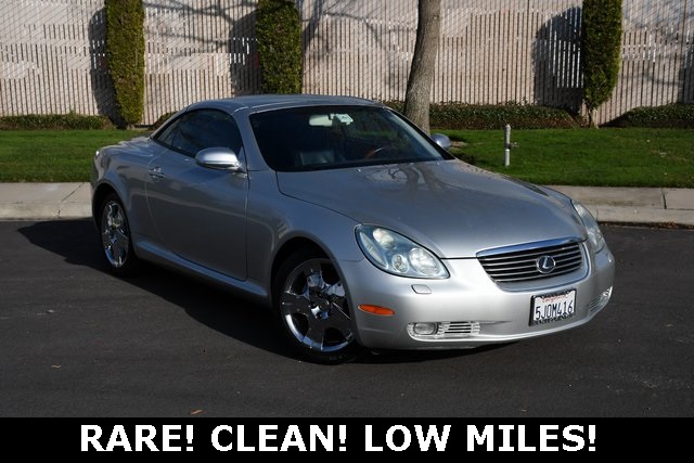 2004 Lexus SC 430's photo