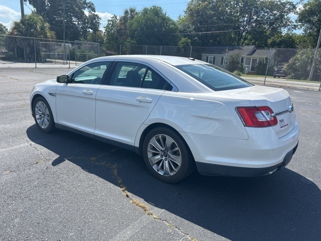 2011 Ford Taurus Limited photo 3