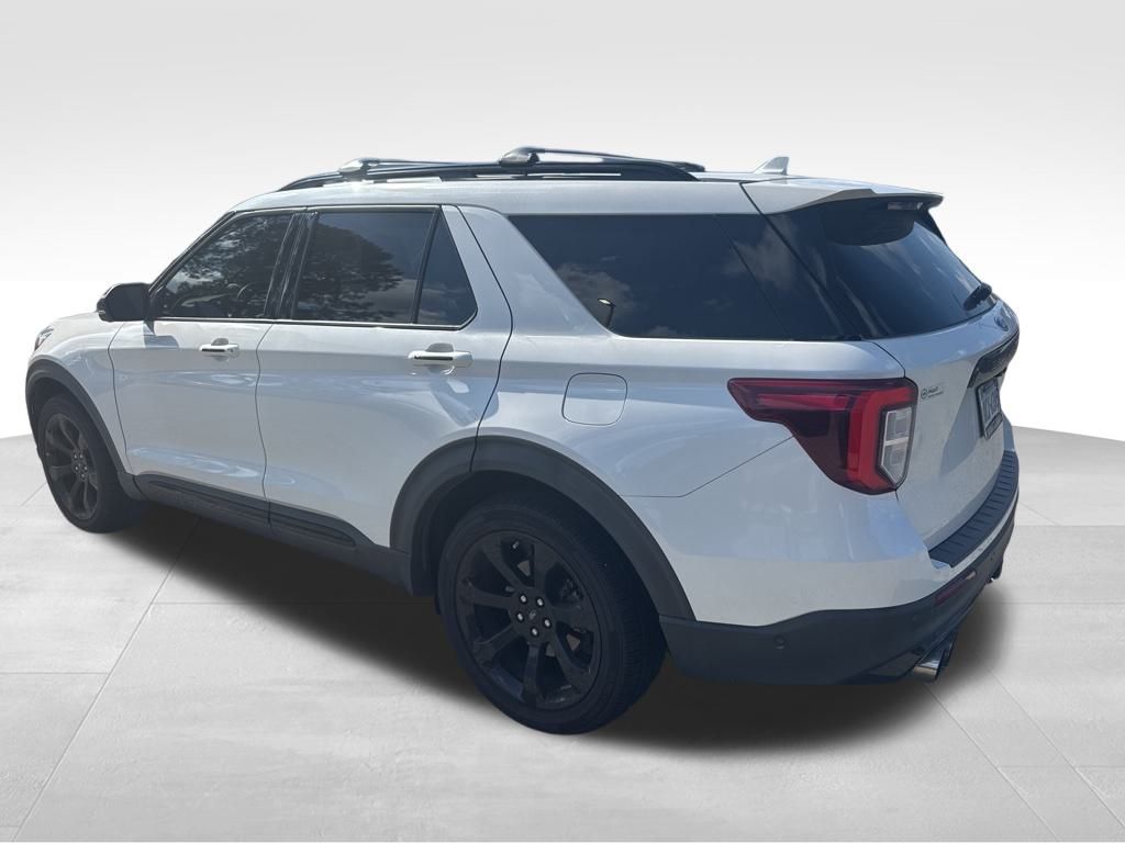 2020 Ford Explorer ST photo 3