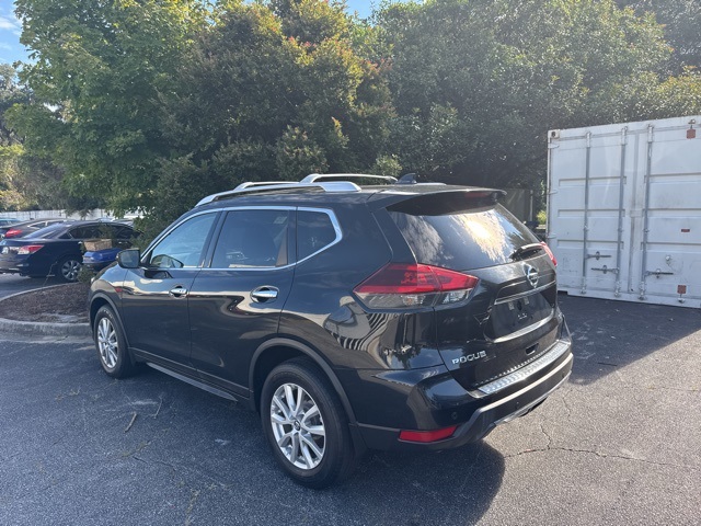 2019 Nissan Rogue SV photo 3