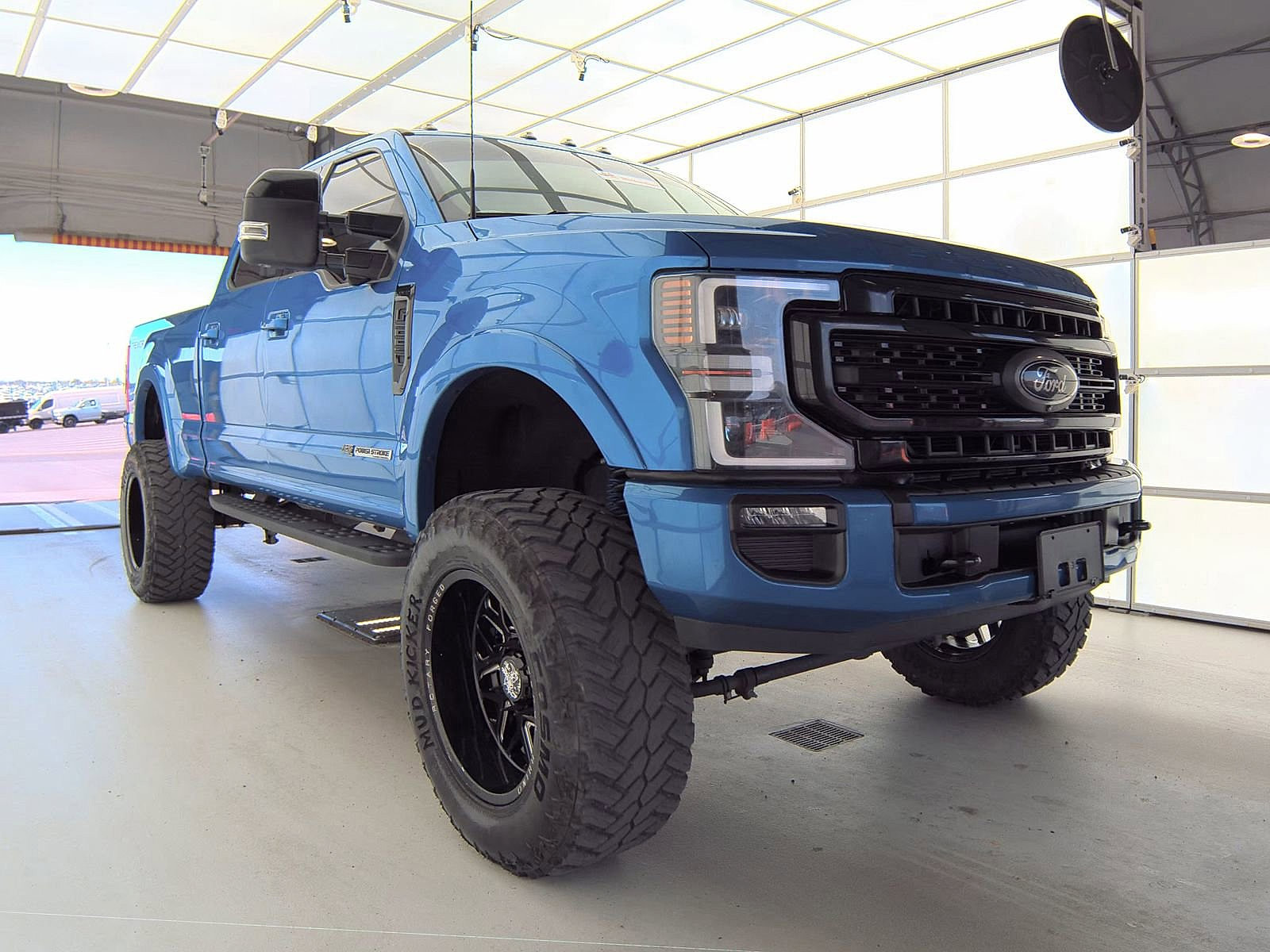 2020 Ford F-250 Lariat photo 2