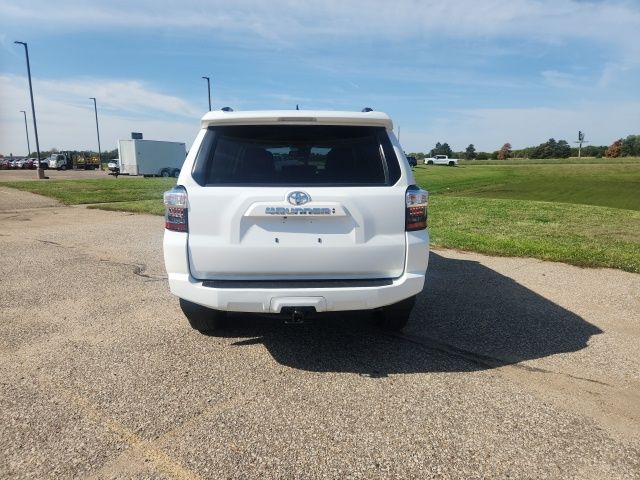 2024 Toyota 4Runner SR5 Premium photo 2