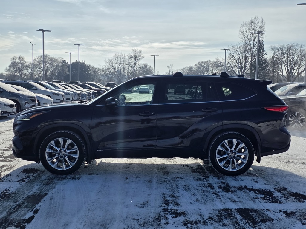 2023 Toyota Highlander Limited Hybrid photo 2