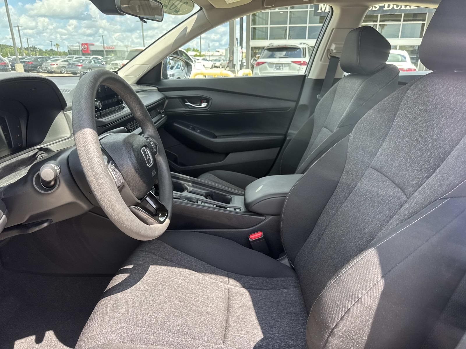 2025 Honda Accord LX photo 11