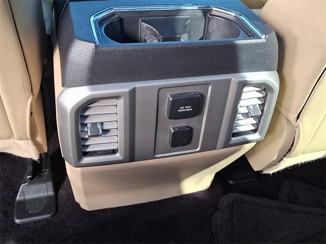 2015 Ford F-150 Lariat photo 10