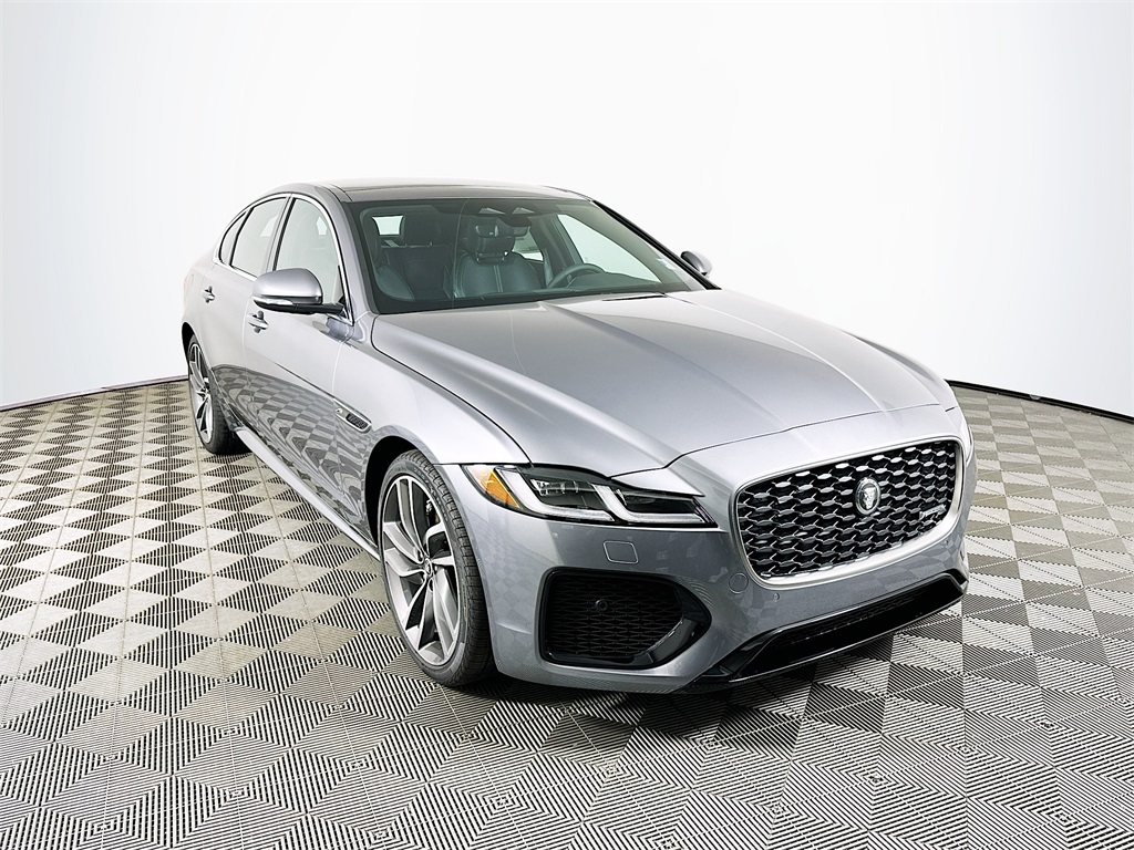 2024 Jaguar XF P300 R-Dynamic SE photo 3