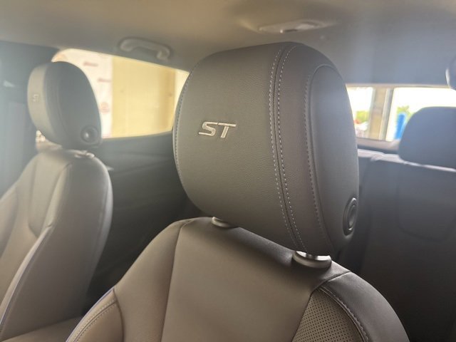 2026 Buick Encore GX Sport Touring photo 6