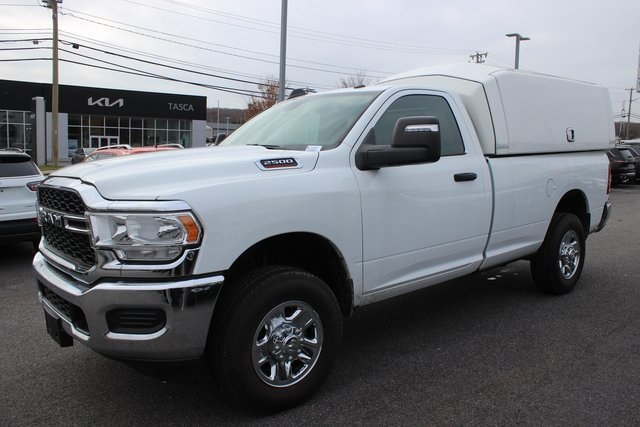 2023 Ram 2500 Tradesman photo 2