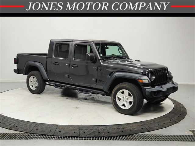 2020 Jeep Gladiator Sport S's photo
