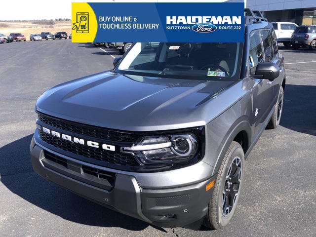 2025 Ford Bronco Sport Outer Banks's photo