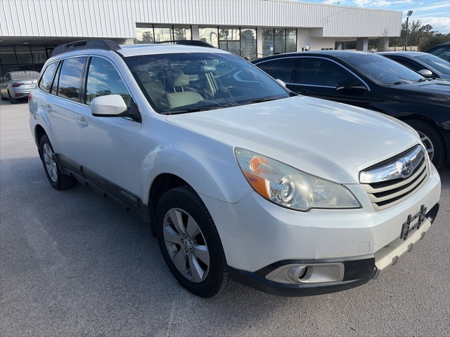 2012 Subaru Outback Limited's photo
