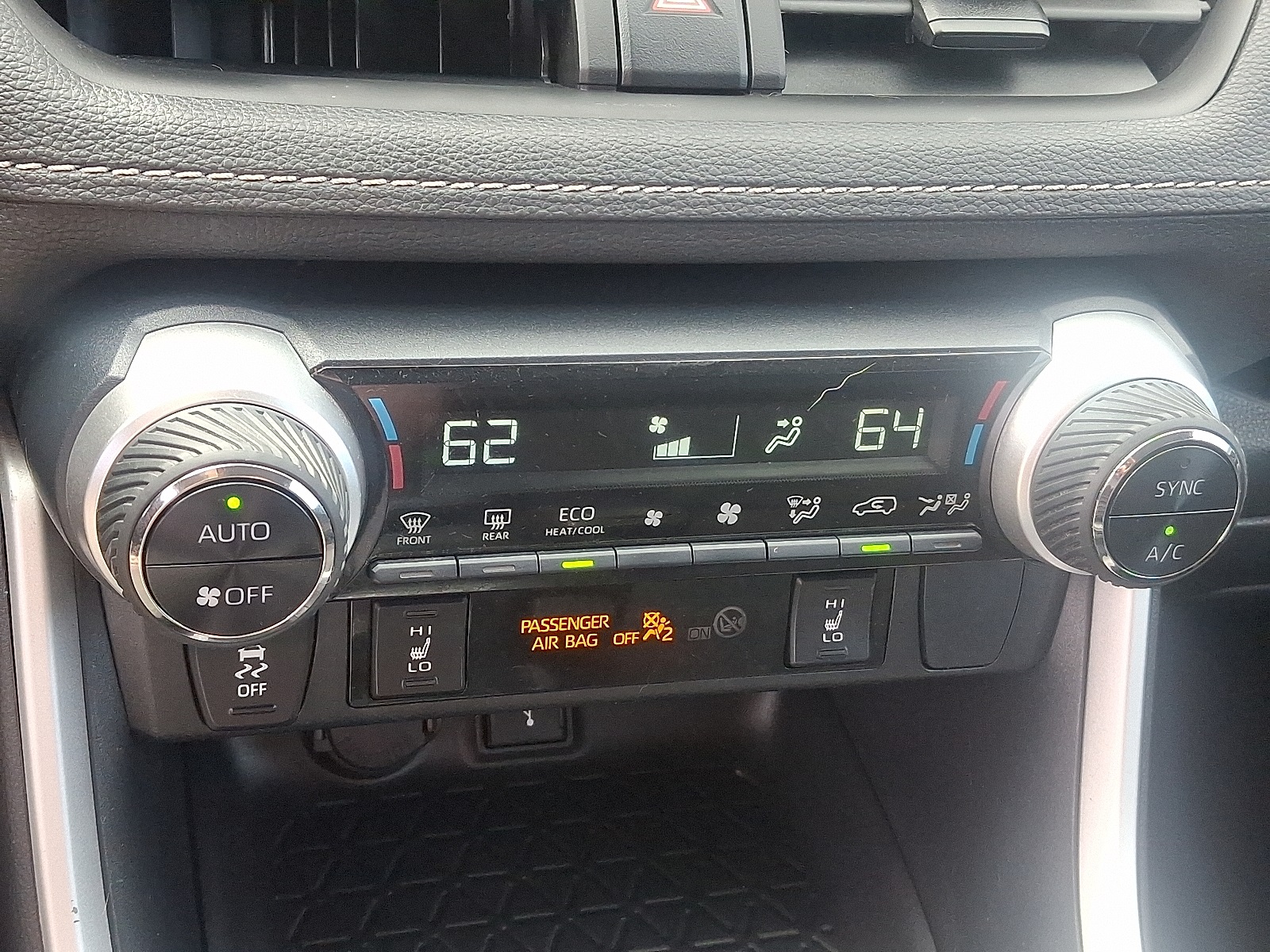 2021 Toyota RAV4 Hybrid XLE photo 16