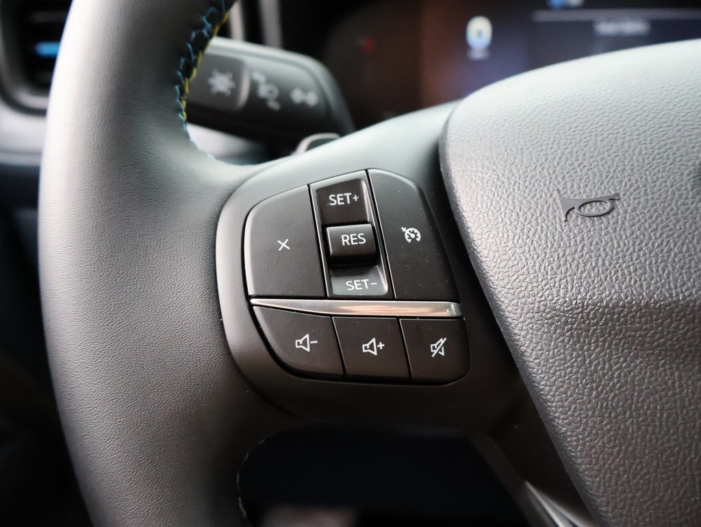 2025 Ford Maverick photo 24