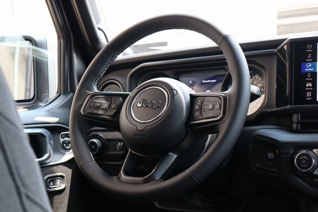 2025 Jeep Wrangler Rubicon photo 39