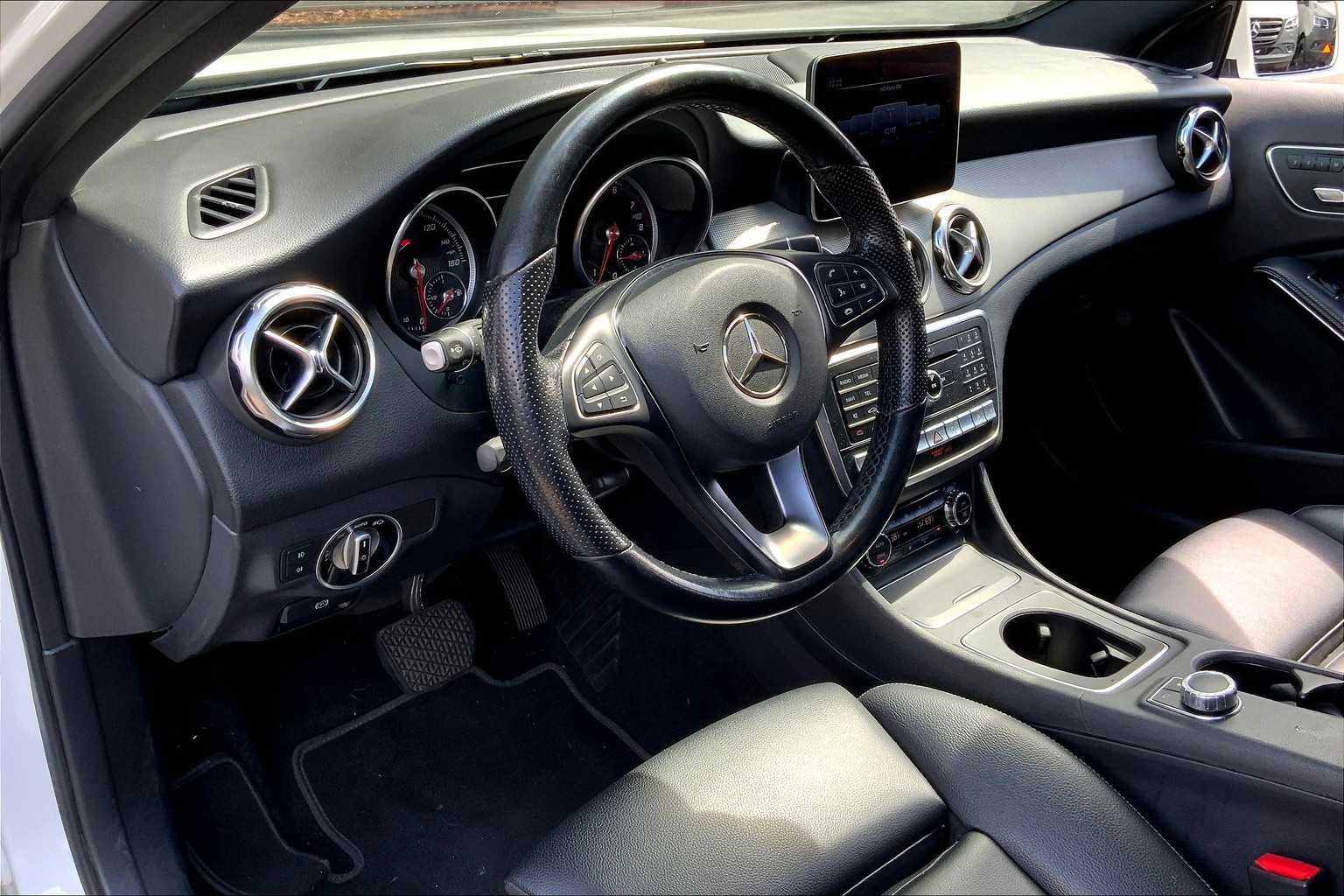 2019 Mercedes Benz GLA 250 4MATIC photo 14