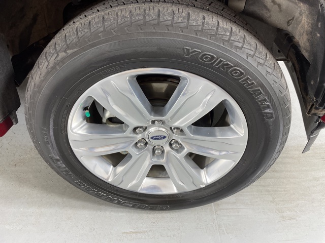 2018 Ford F-150 Platinum photo 9