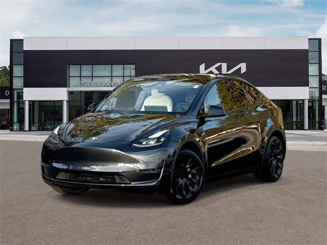 2024 Tesla Model Y Long Range's photo