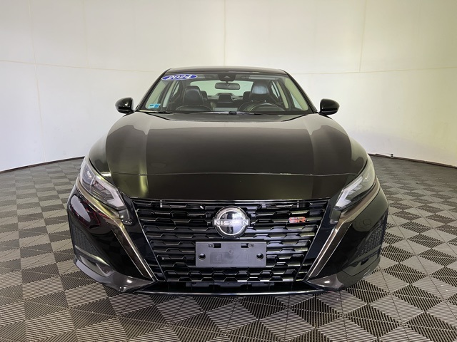 2024 Nissan Altima 2.5 SR photo 2