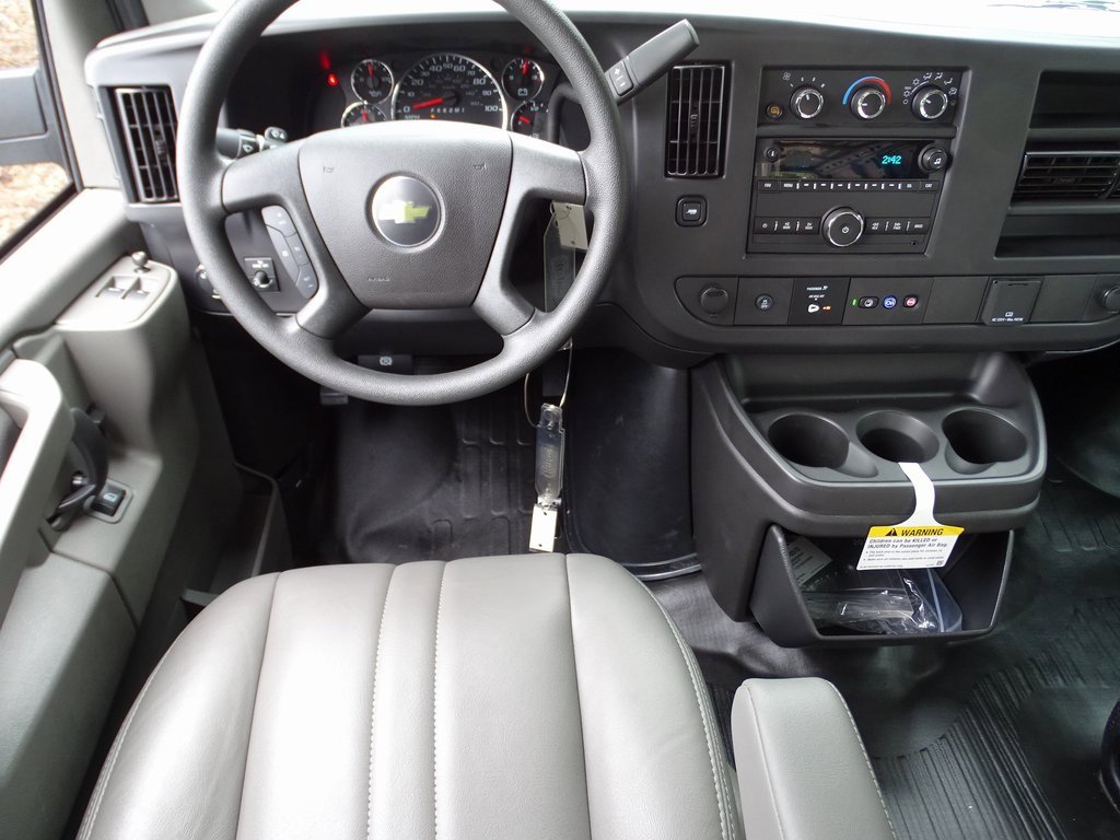 2024 Chevrolet Express 2500 Work Van Cargo photo 18