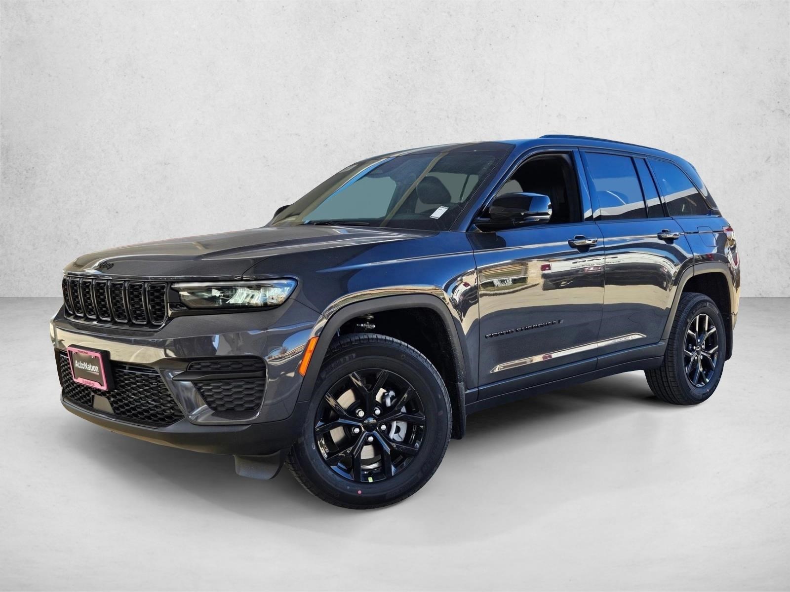 2025 Jeep Grand Cherokee Altitude's photo