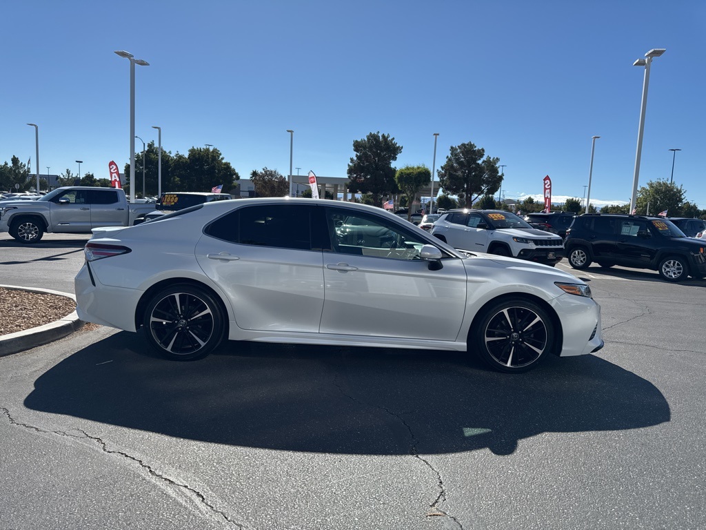 2018 Toyota Camry XSE photo 5