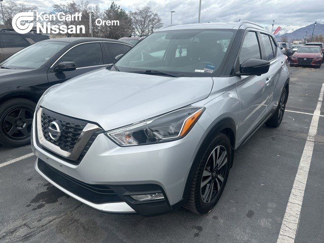 2018 Nissan Kicks SR's photo