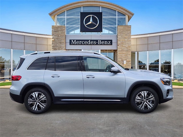 2026 Mercedes Benz GLB 250 4MATIC photo 5