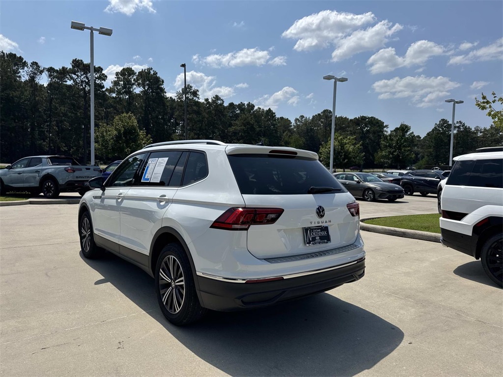 2024 Volkswagen Tiguan Wolfsburg Edition photo 4