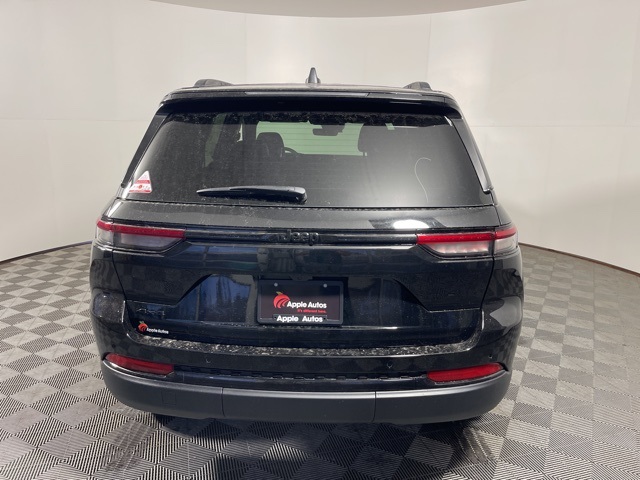 2025 Jeep Grand Cherokee Altitude X photo 5