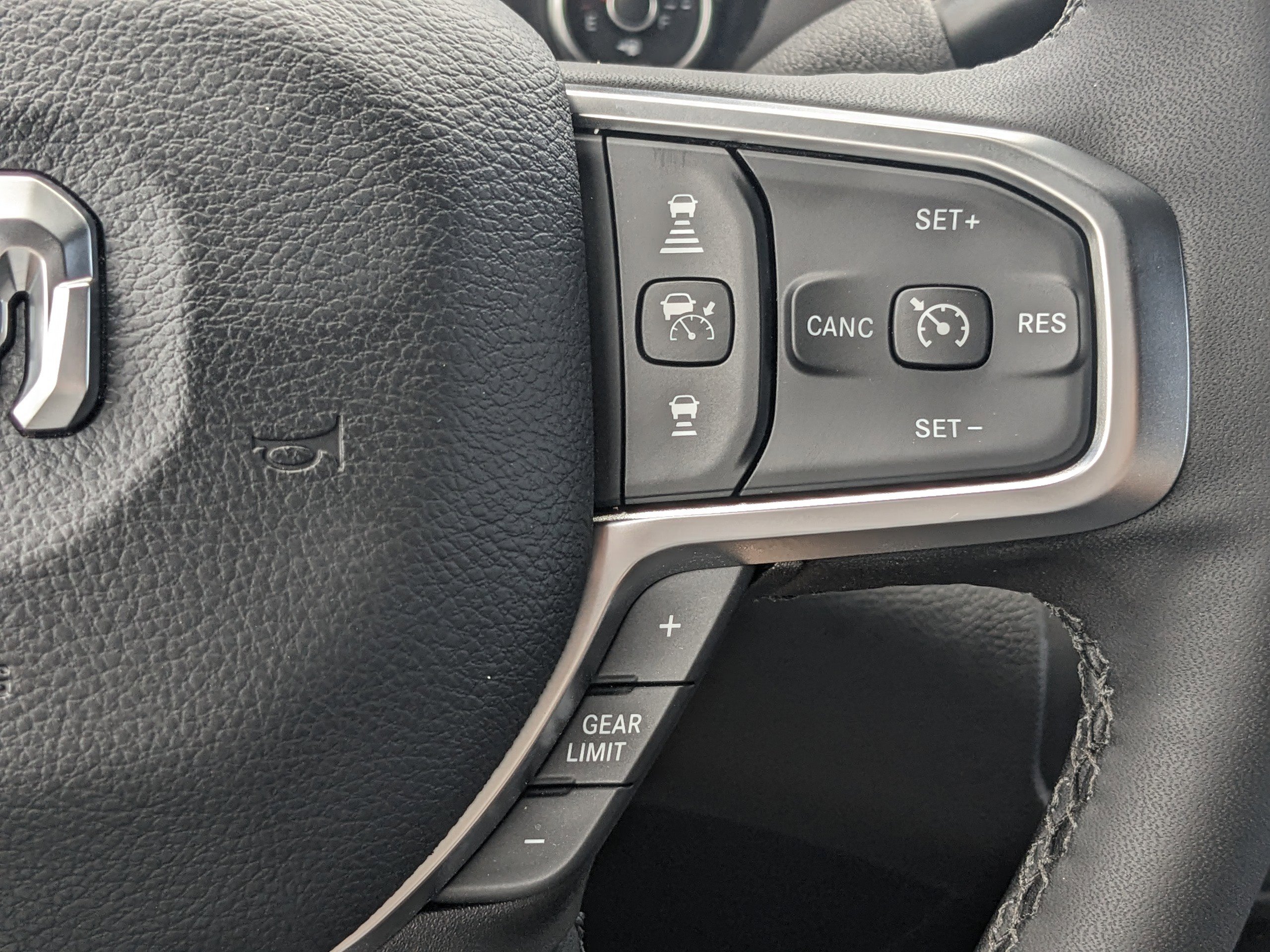 2025 Ram 2500 Big Horn photo 19