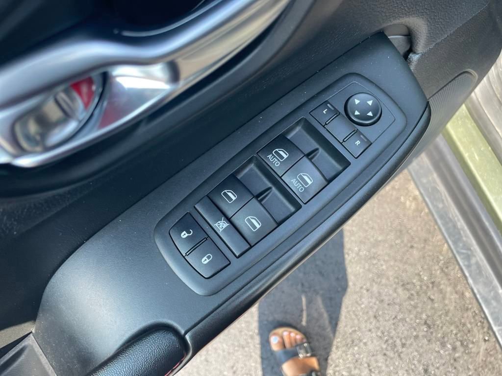 2021 Jeep Cherokee Trailhawk photo 9