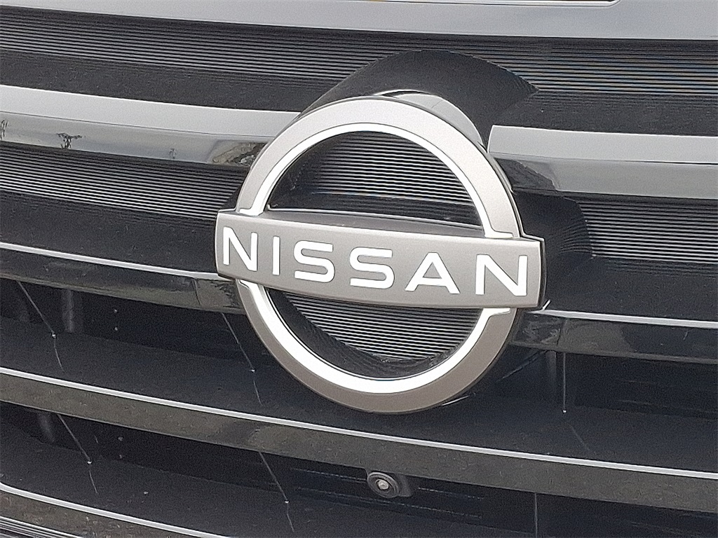 2025 Nissan Pathfinder Platinum photo 4