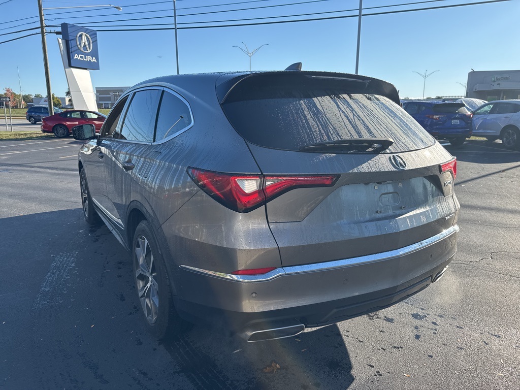 2022 Acura MDX Technology SH-AWD photo 3