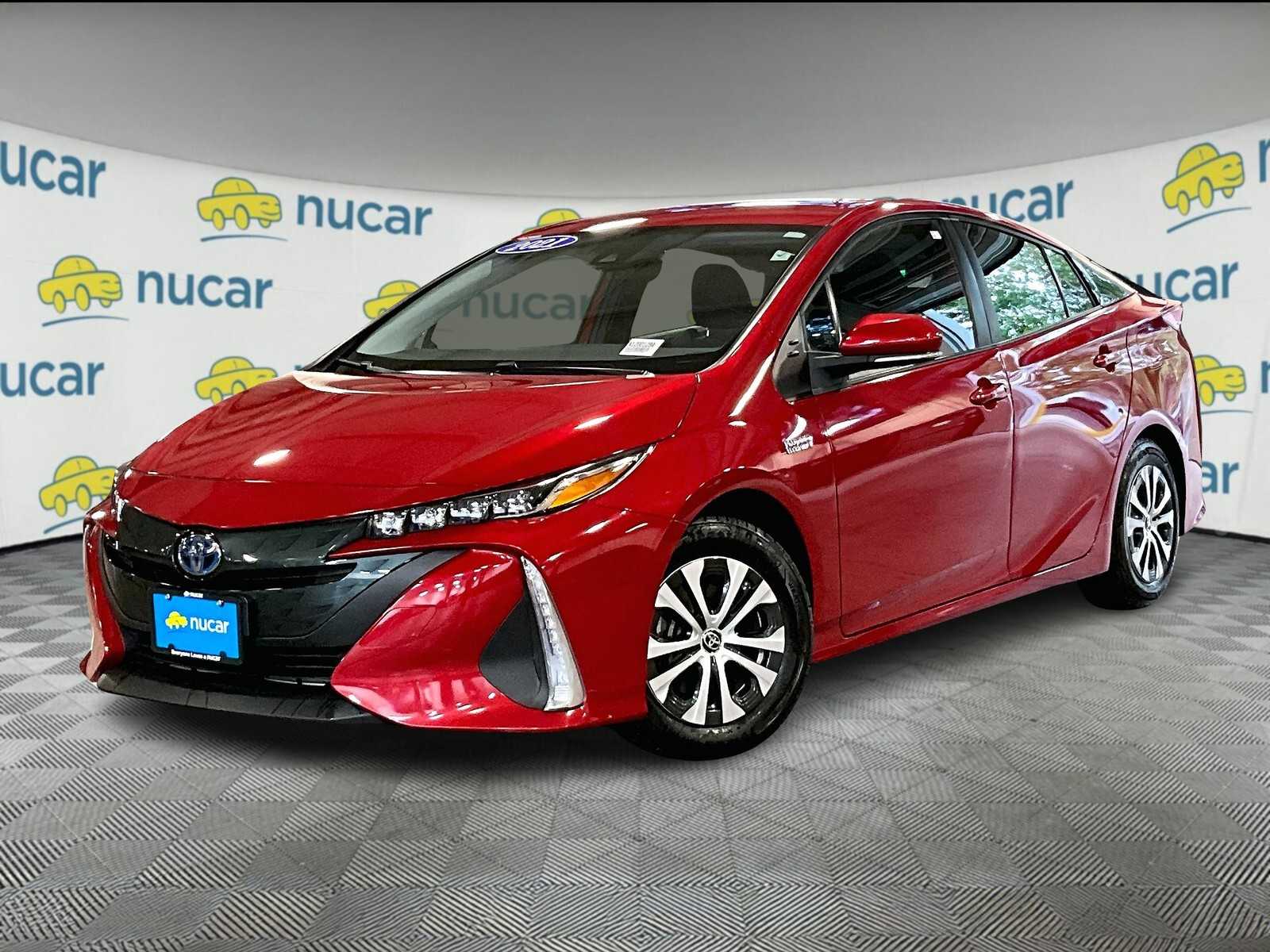 2021 Toyota Prius Prime LE photo 3