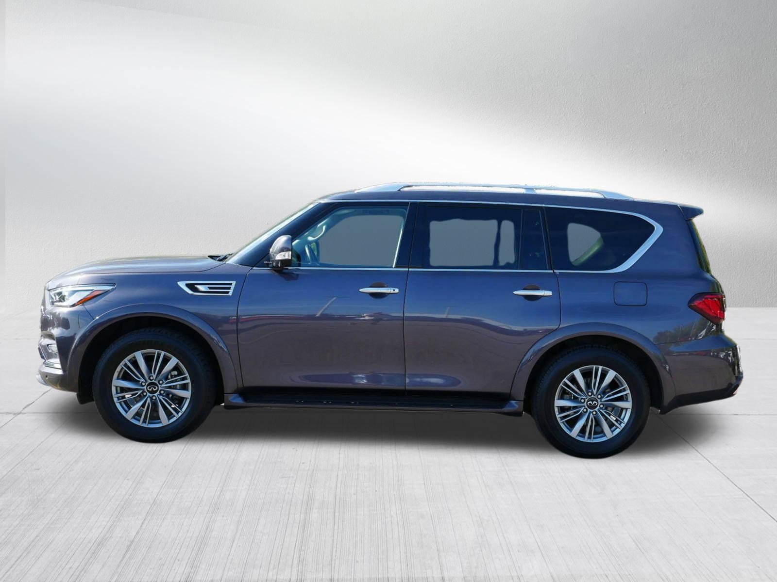 2024 Infiniti QX80 Luxe photo 4