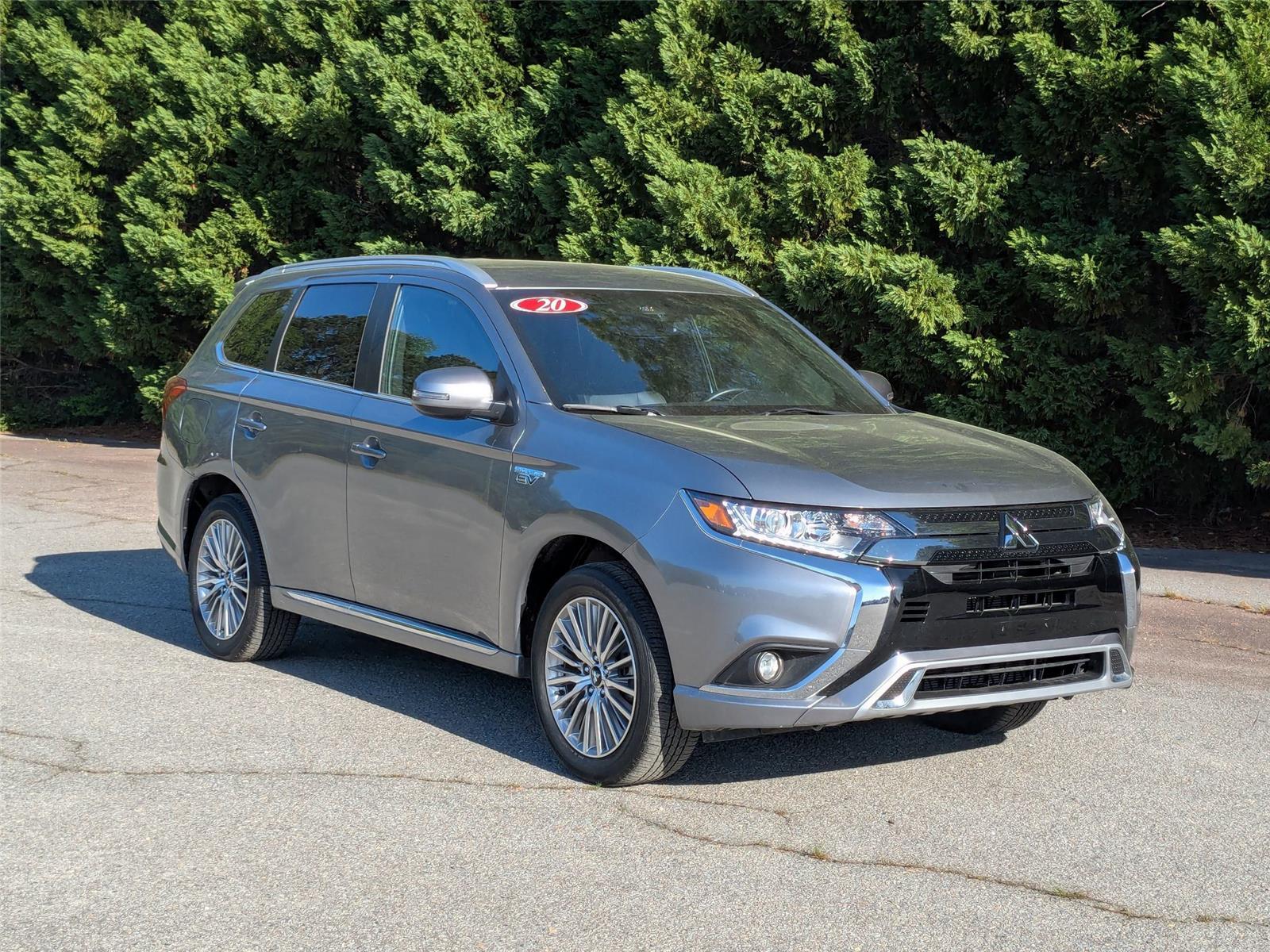 2020 Mitsubishi Outlander PHEV SEL photo 4