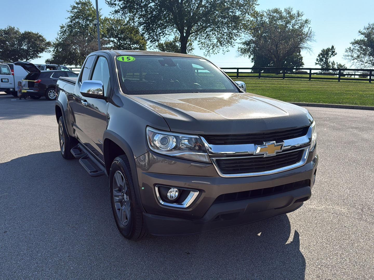 2015 Chevrolet Colorado LT photo 2