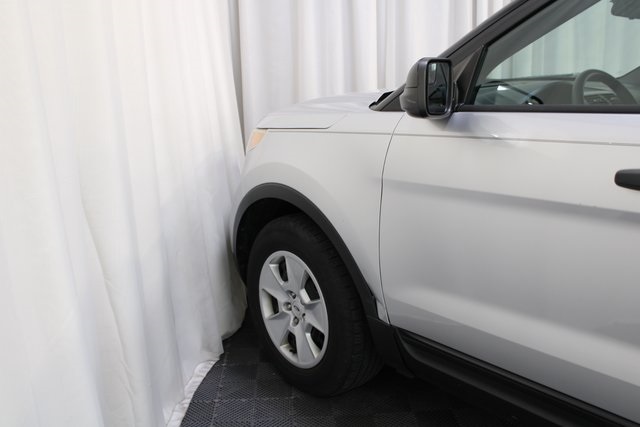 2013 Ford Explorer Base photo 22